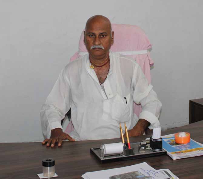 Dr. Ramanuj Prasad